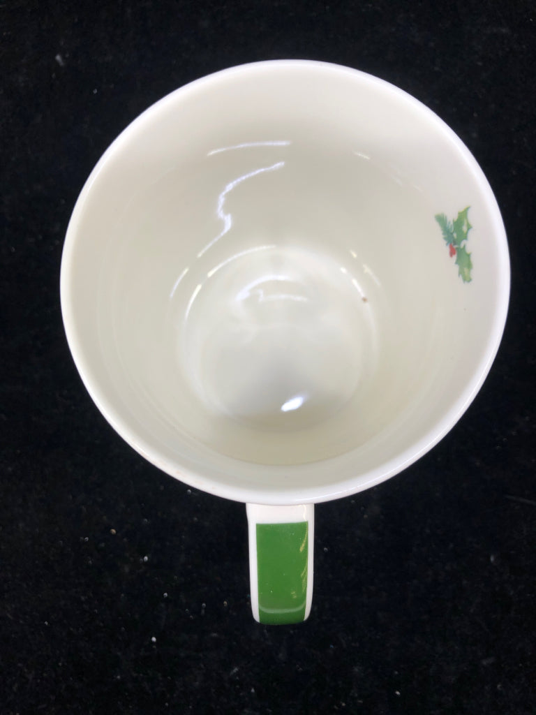 WHITE MUG W/ CHRISTMAS TREE.