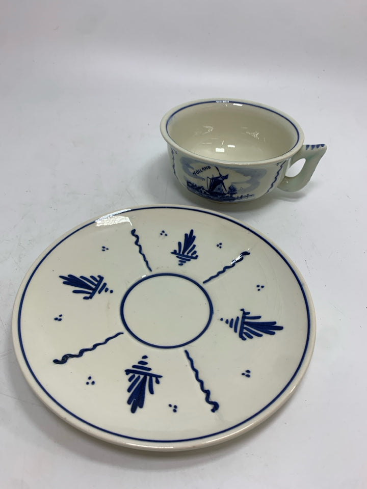 VTG HOLLAND BLUE FLOWER TEACUP/SAUCER.