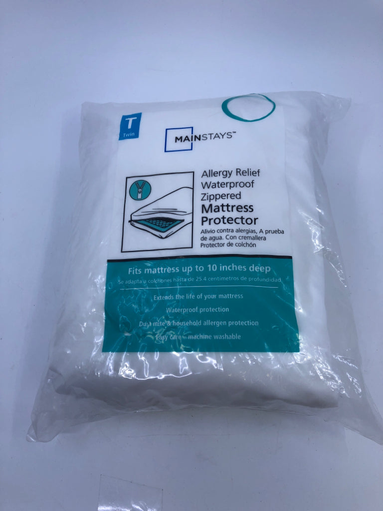NIP MATTRESS PROTECTOR.