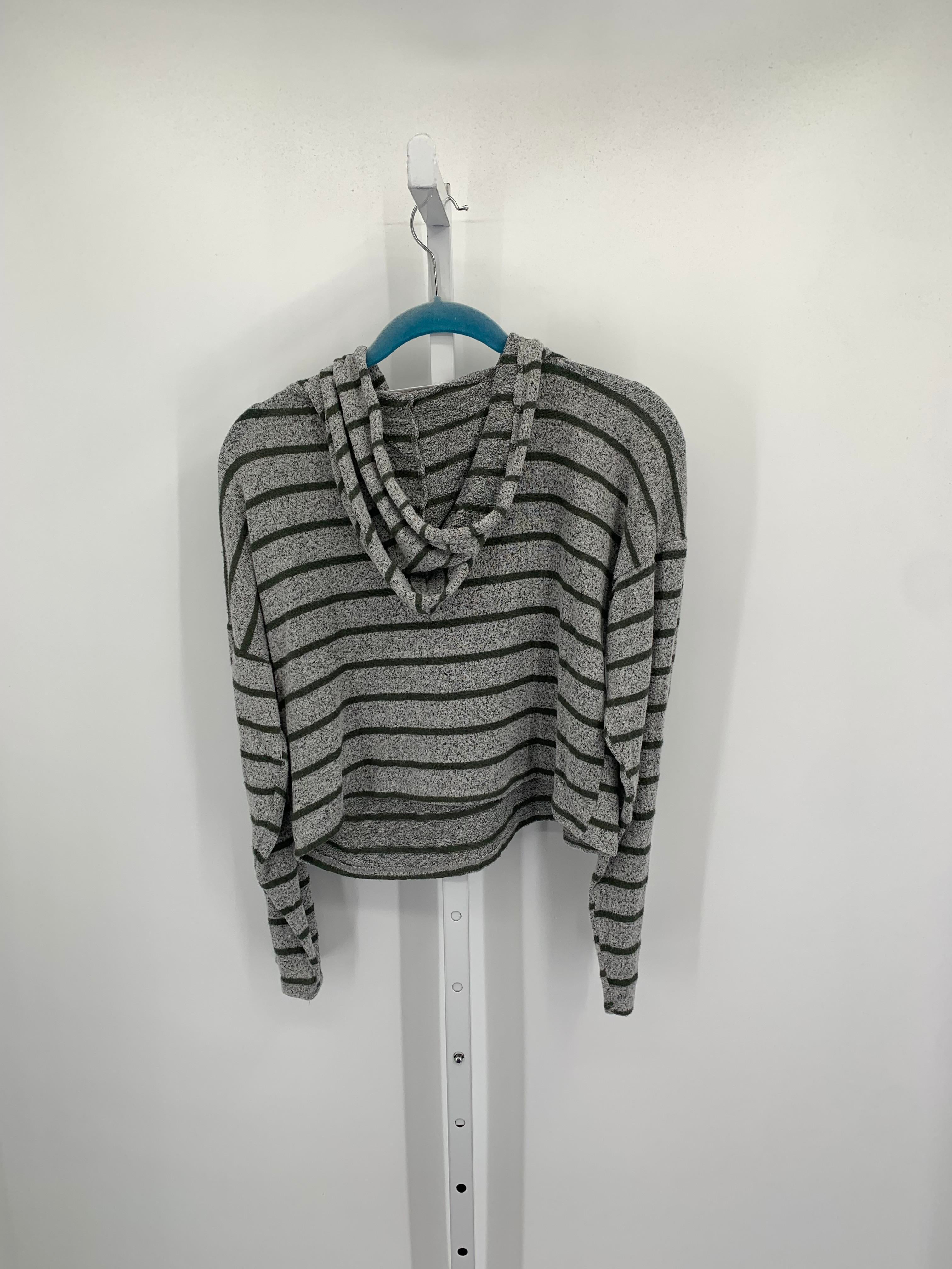 Size Small Juniors Long Sleeve Sweater