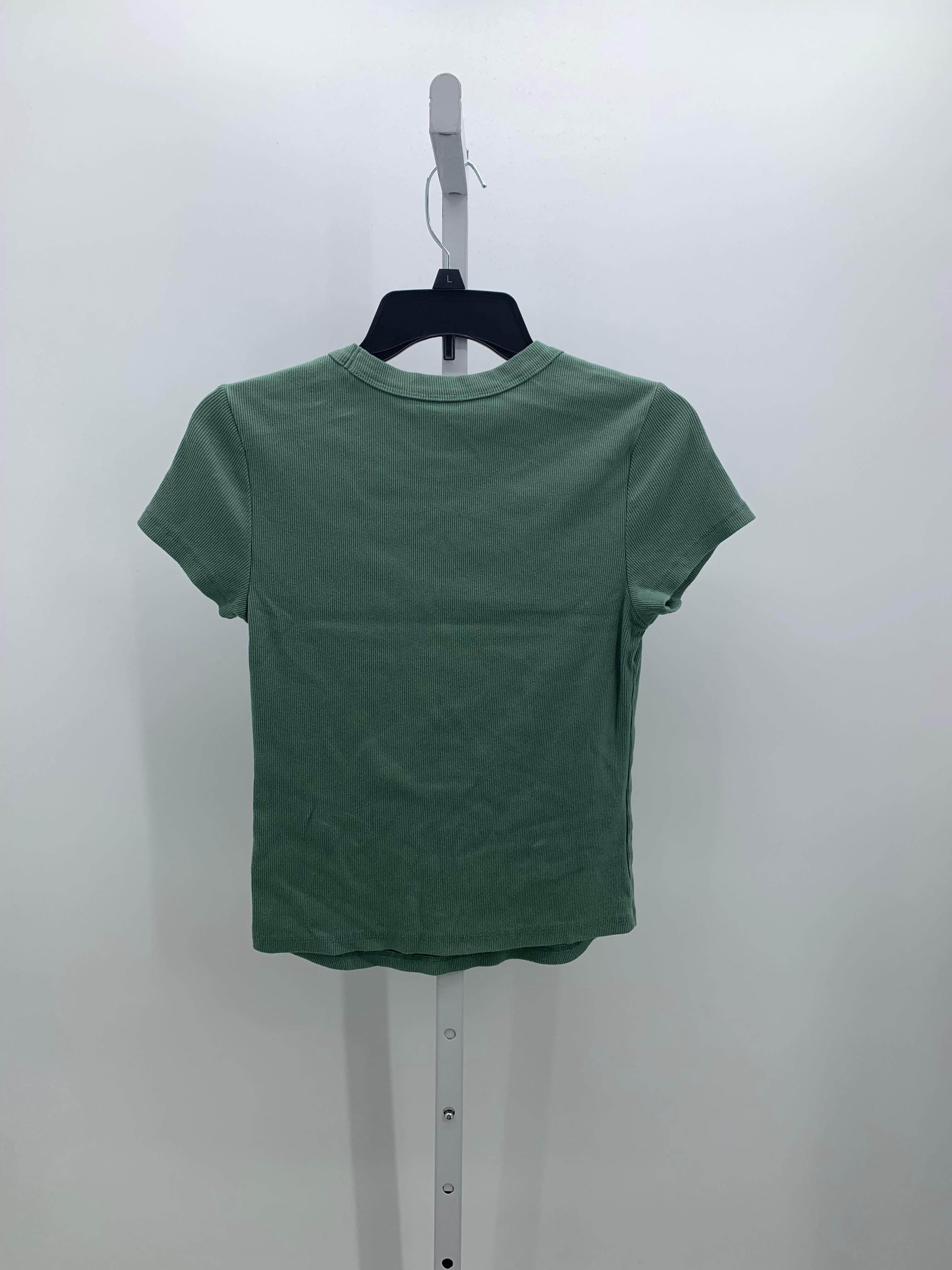 Old Navy Size Medium Misses Short Sleeve Shirt