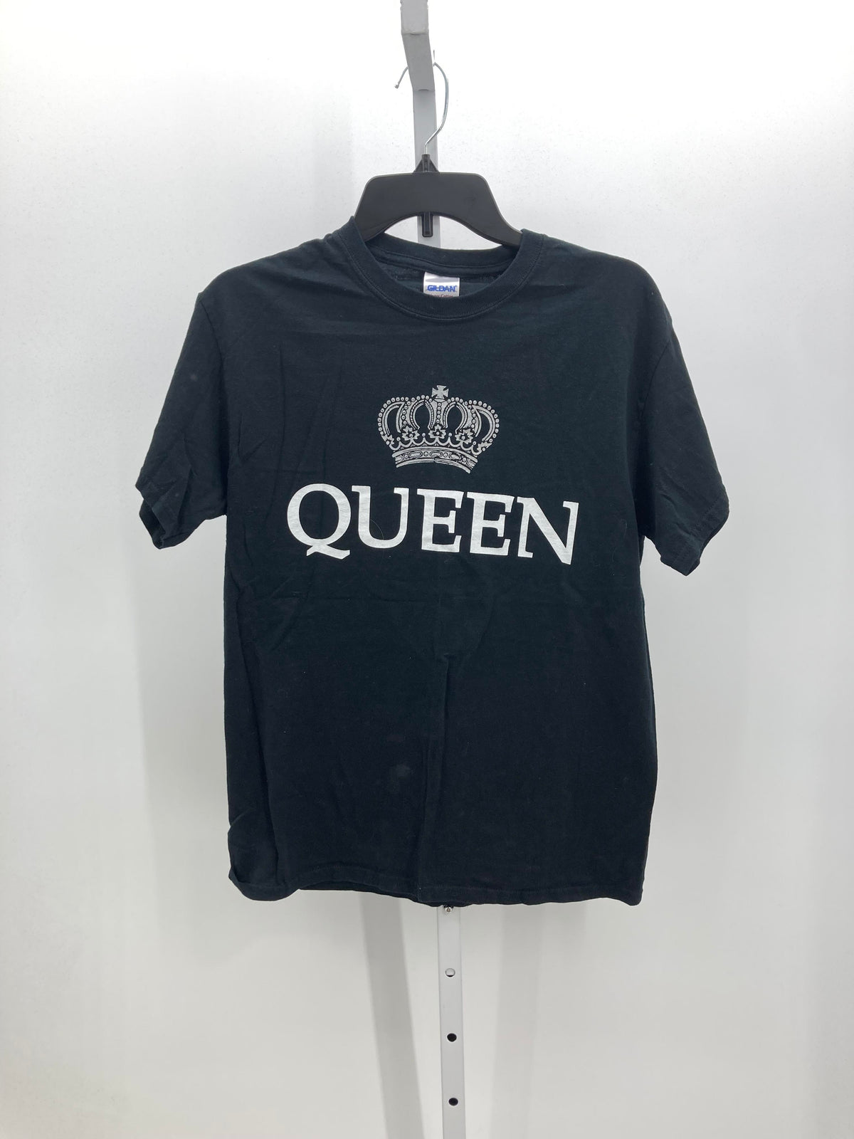 Gildan Size Medium Misses Short Sleeve Shirt