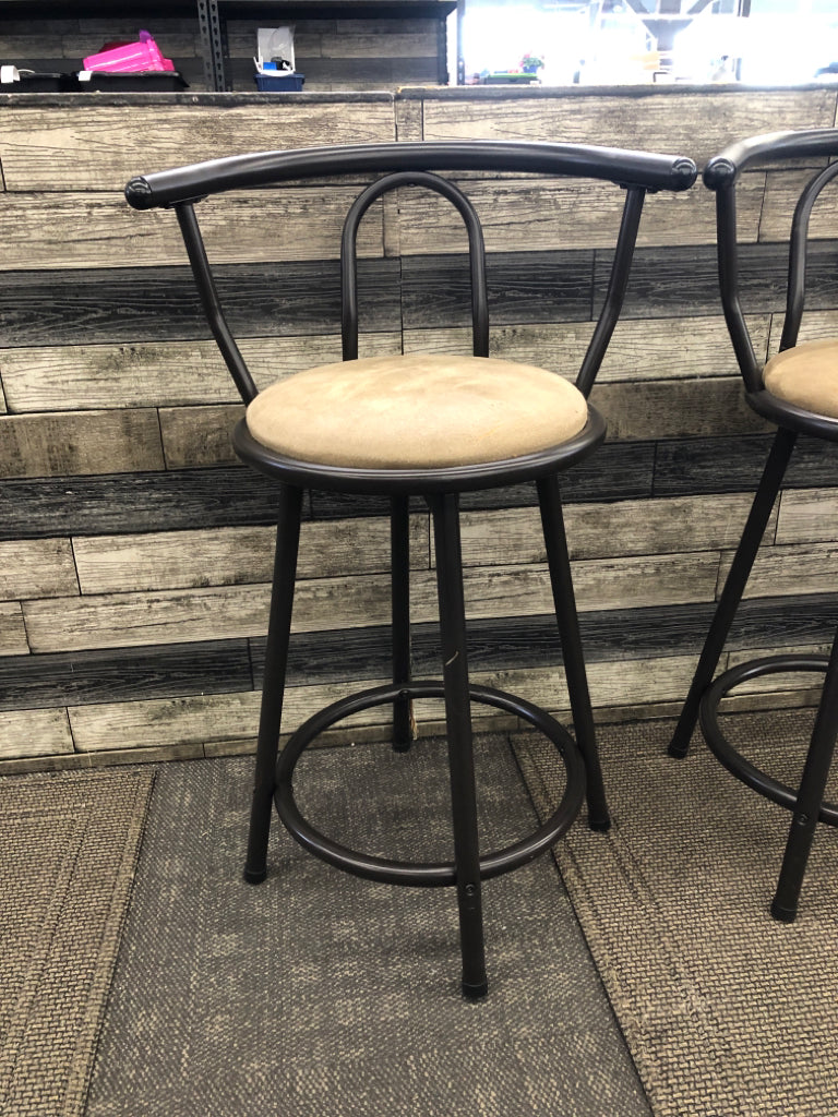 4 METAL + TAN CUSHIONS BAR STOOLS.