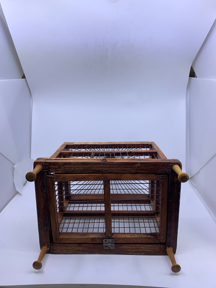 VTG WOOD/METAL DECORATIVE BIRD CAGE.