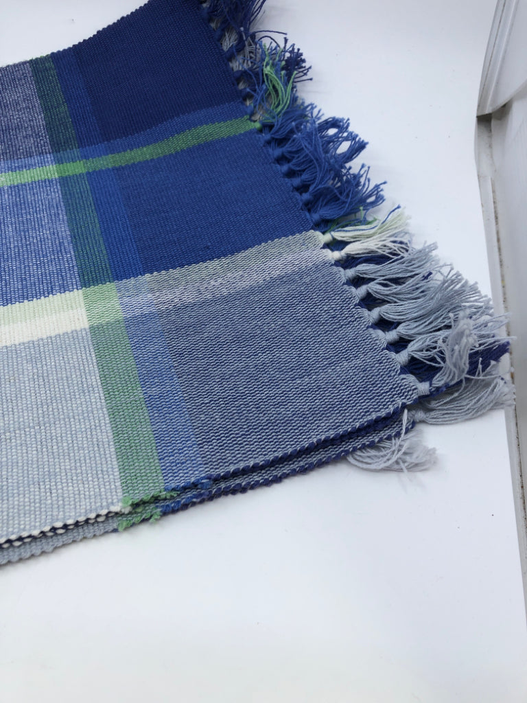 4 BLUE PLAID PLACE MATS.