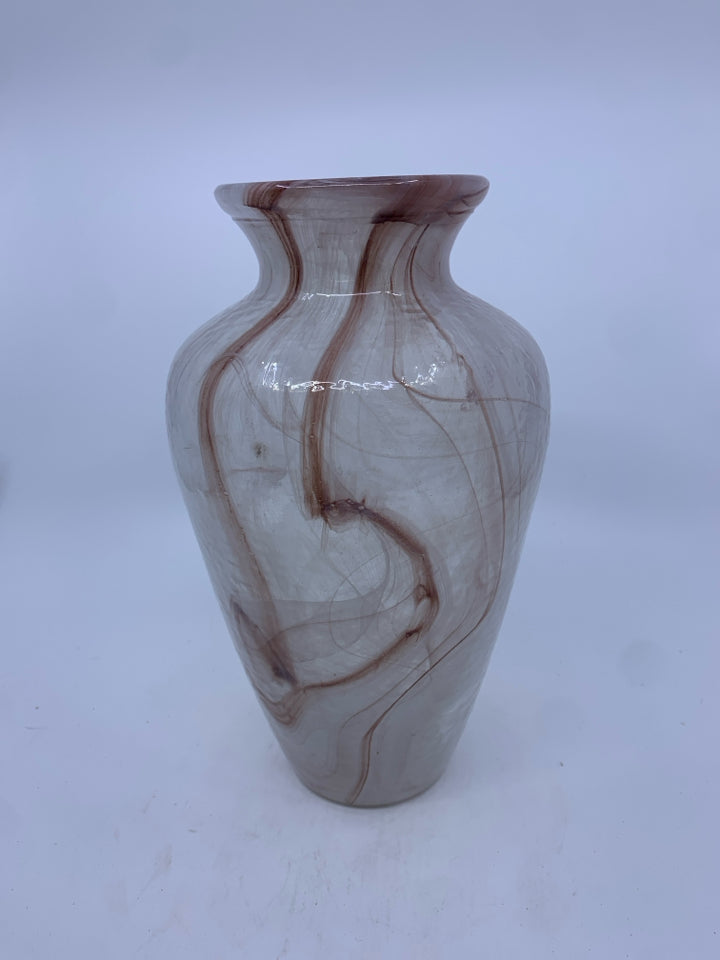 PEACH AND WHITE SWIRL DESIGN VASE.