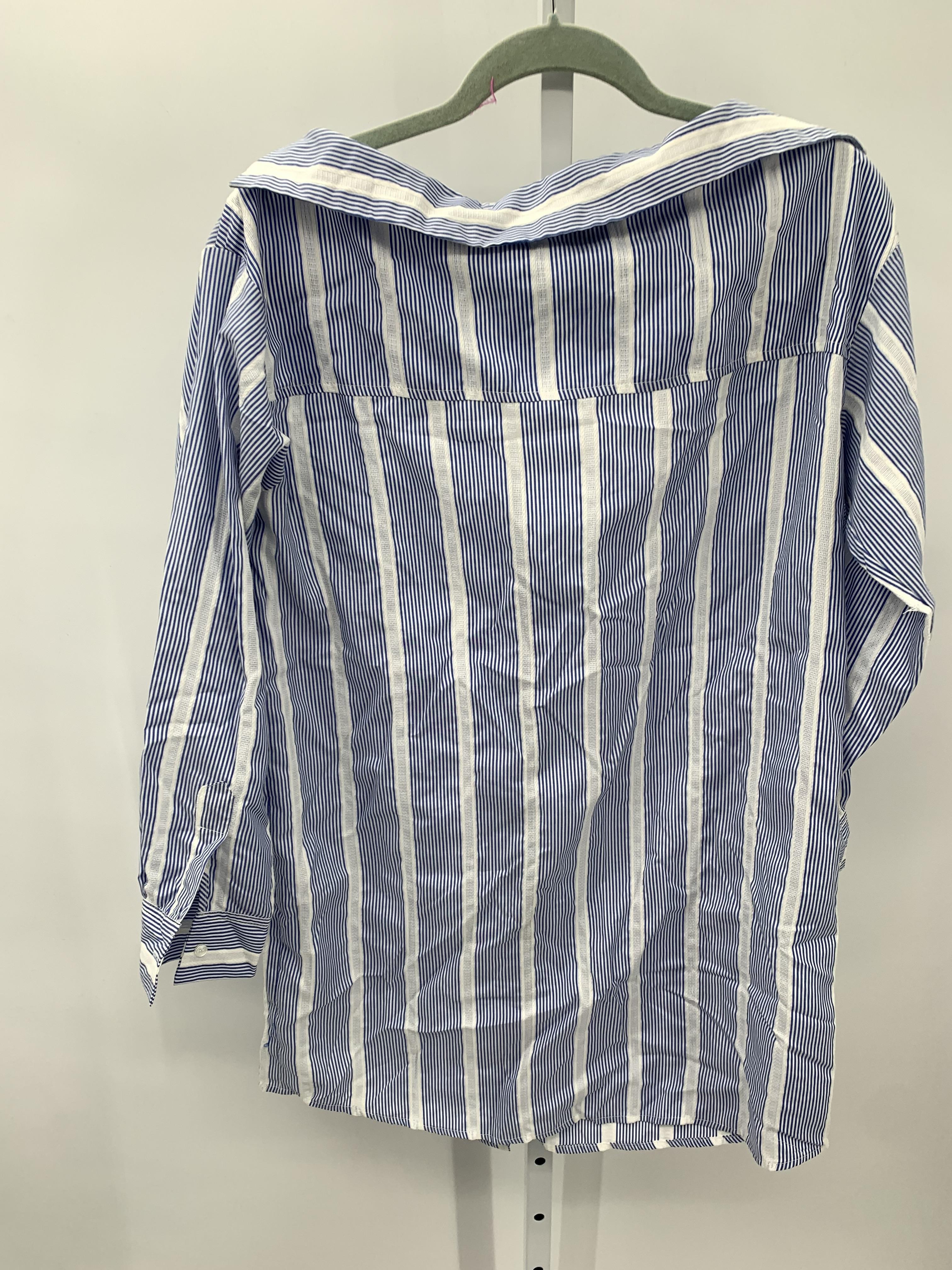 Forever 21 Size Medium Juniors Long Sleeve Shirt