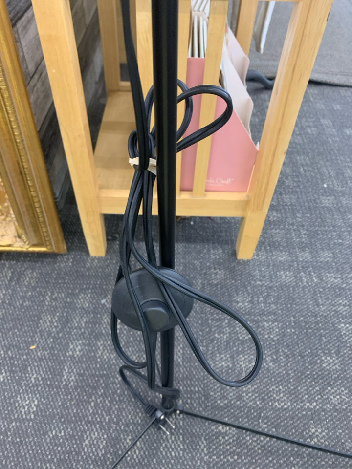 ADJUSTABLE FLOOR LAMP BLACK BASE W/ 3 LEGS WHITE SHADE.