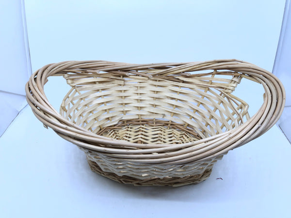 BLONDE FLARED EDGE BASKET W HANDLES.