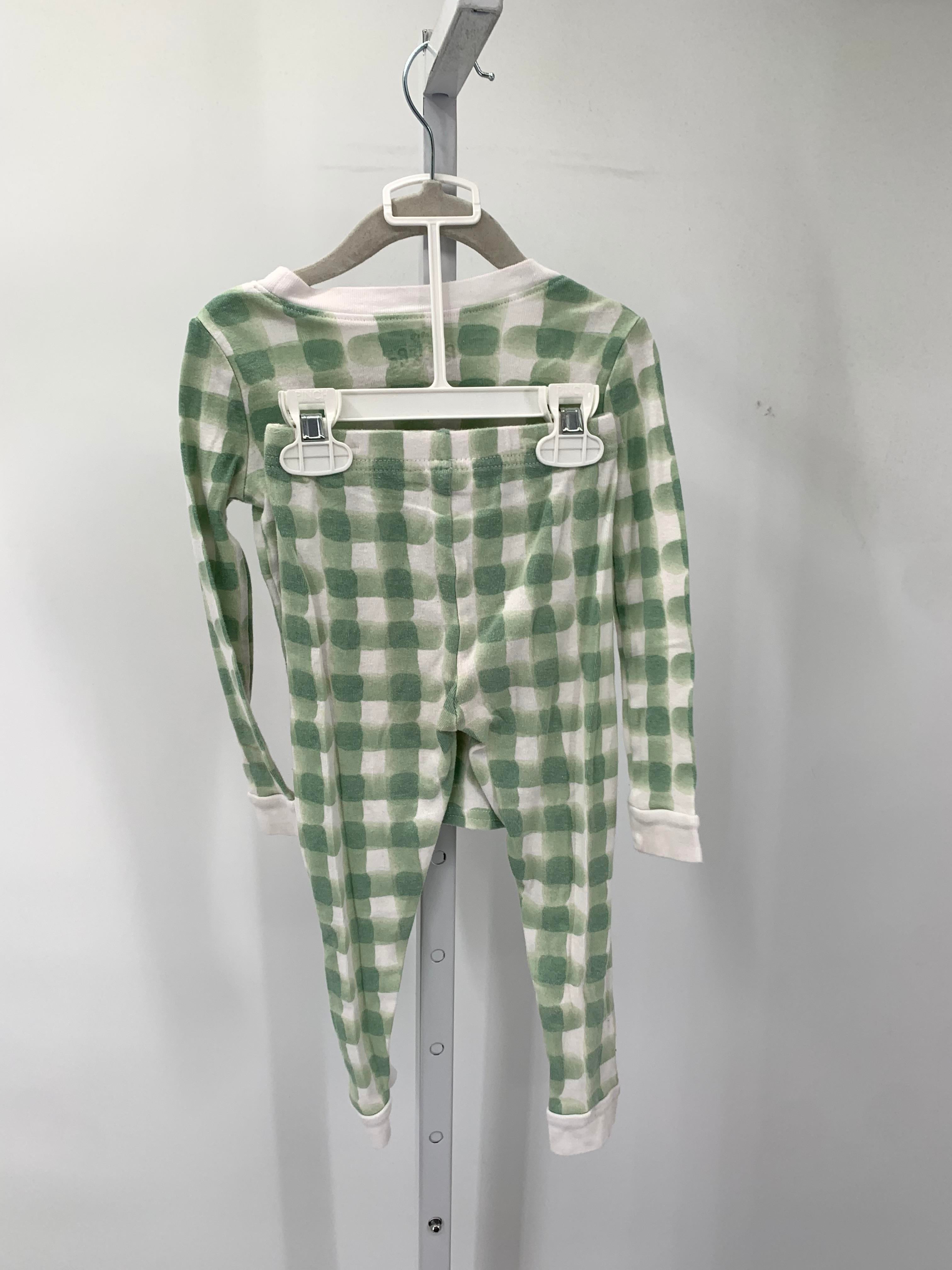 Size 4T Girls Pajamas