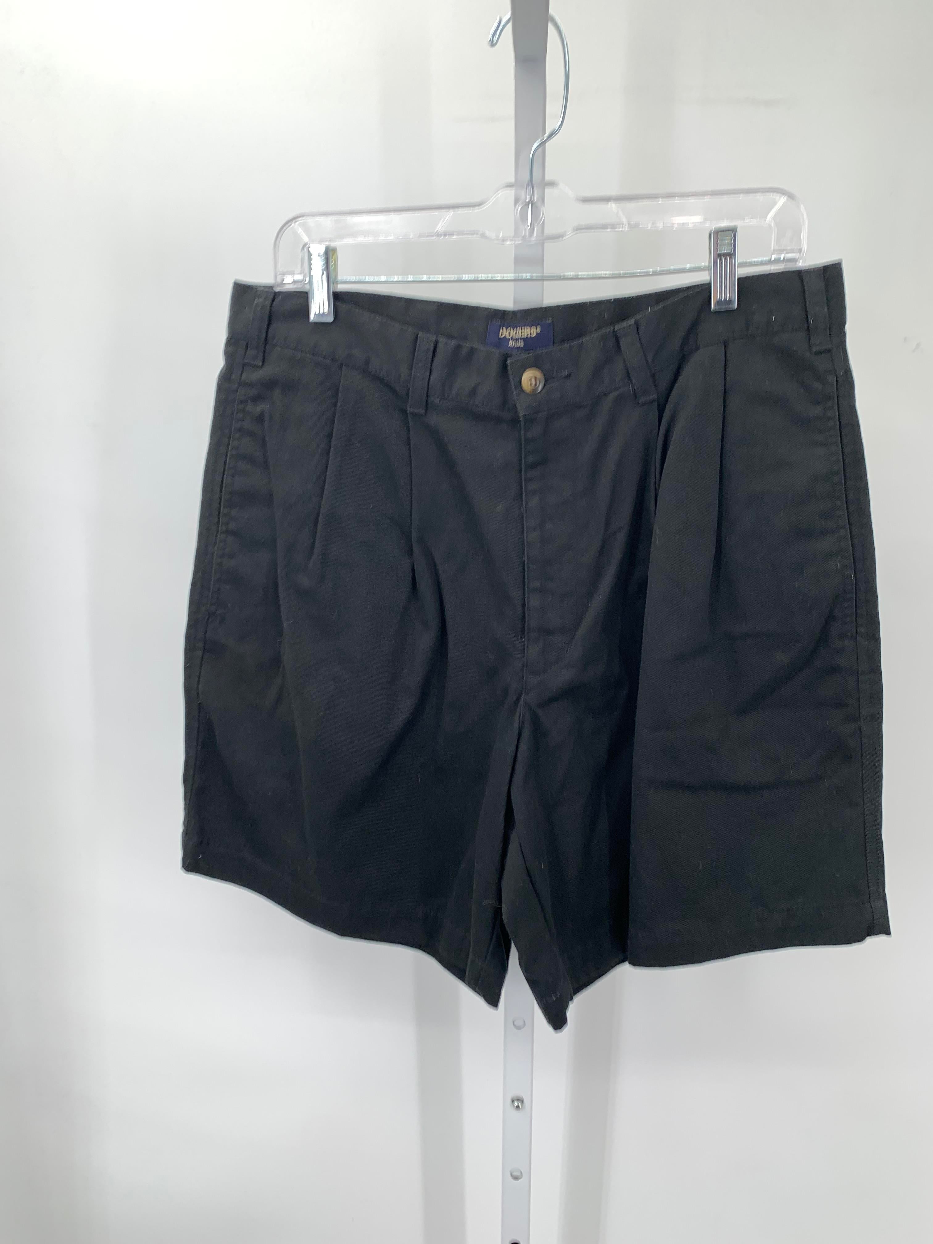 PLEATED FRONT SHORTS