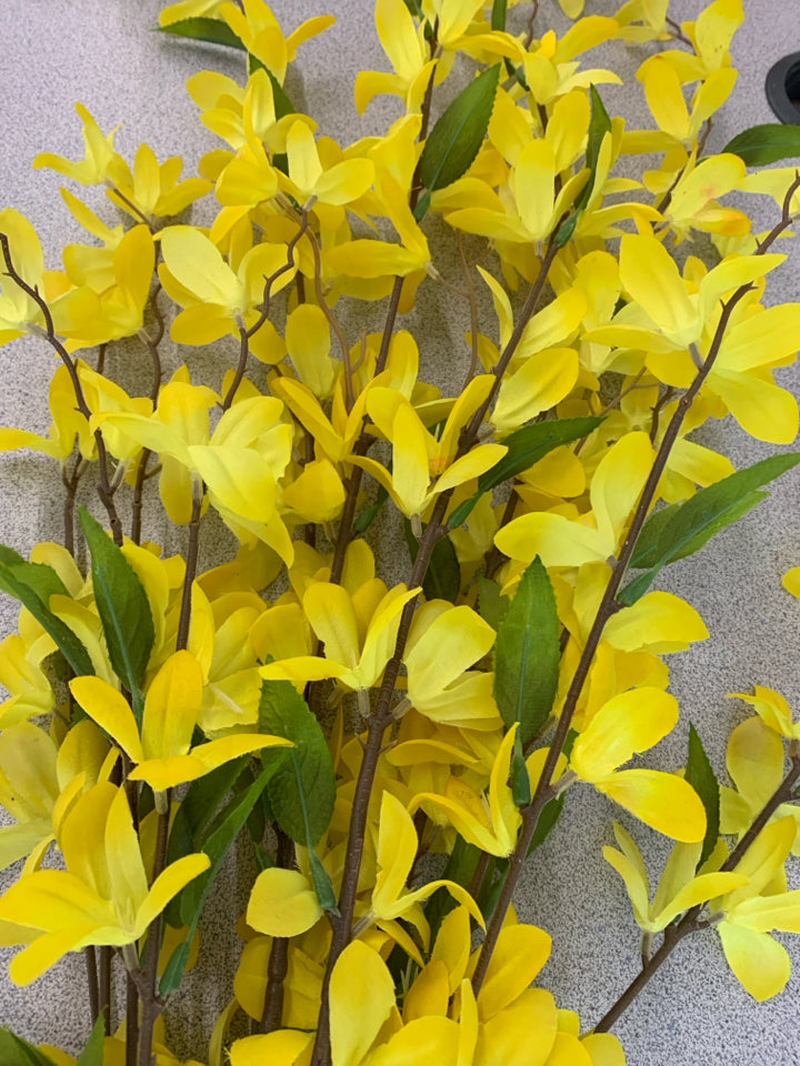 FAUX YELLOW FLOWER BUNDLE.