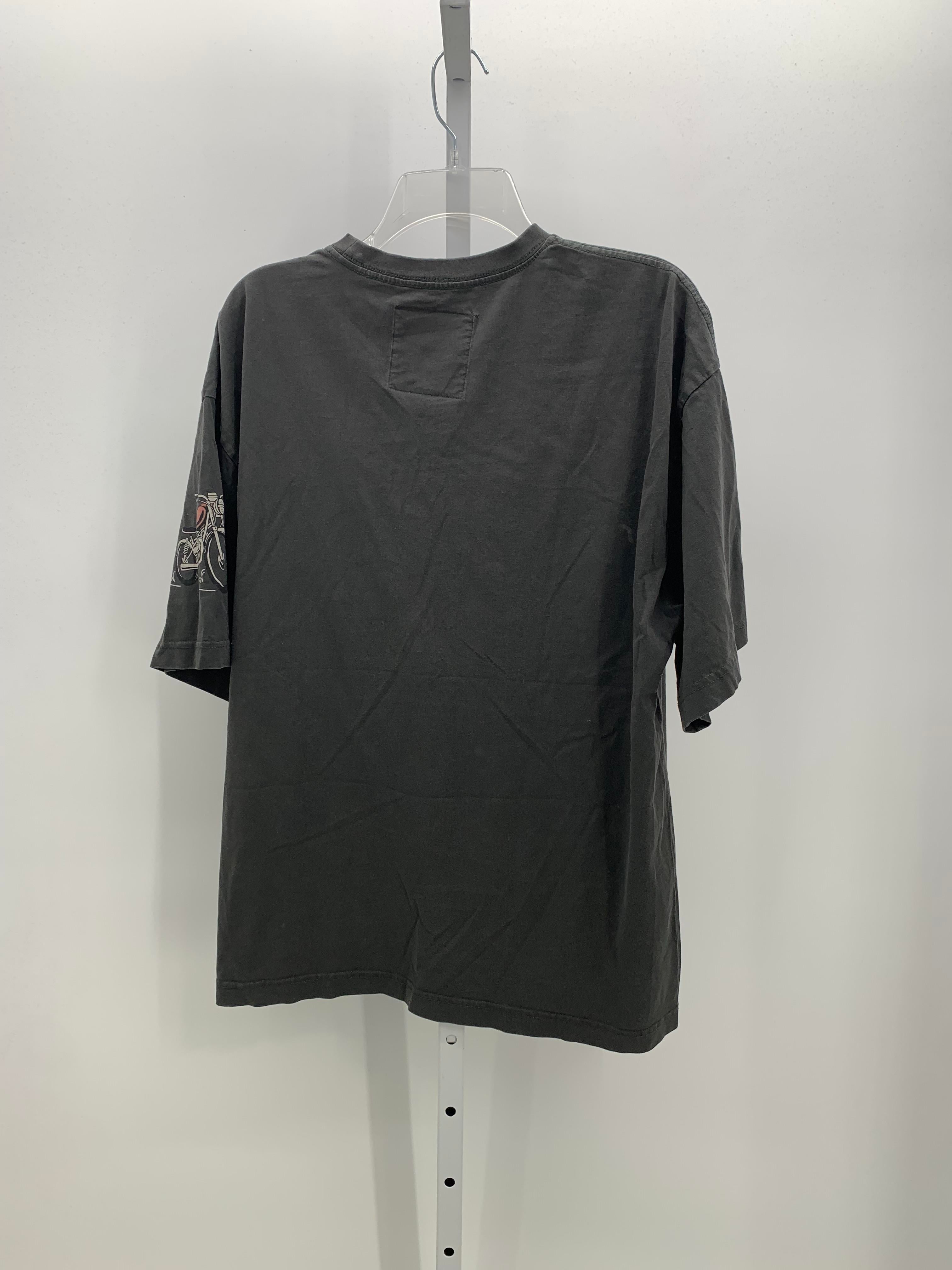 GRAPHIC KNIT.