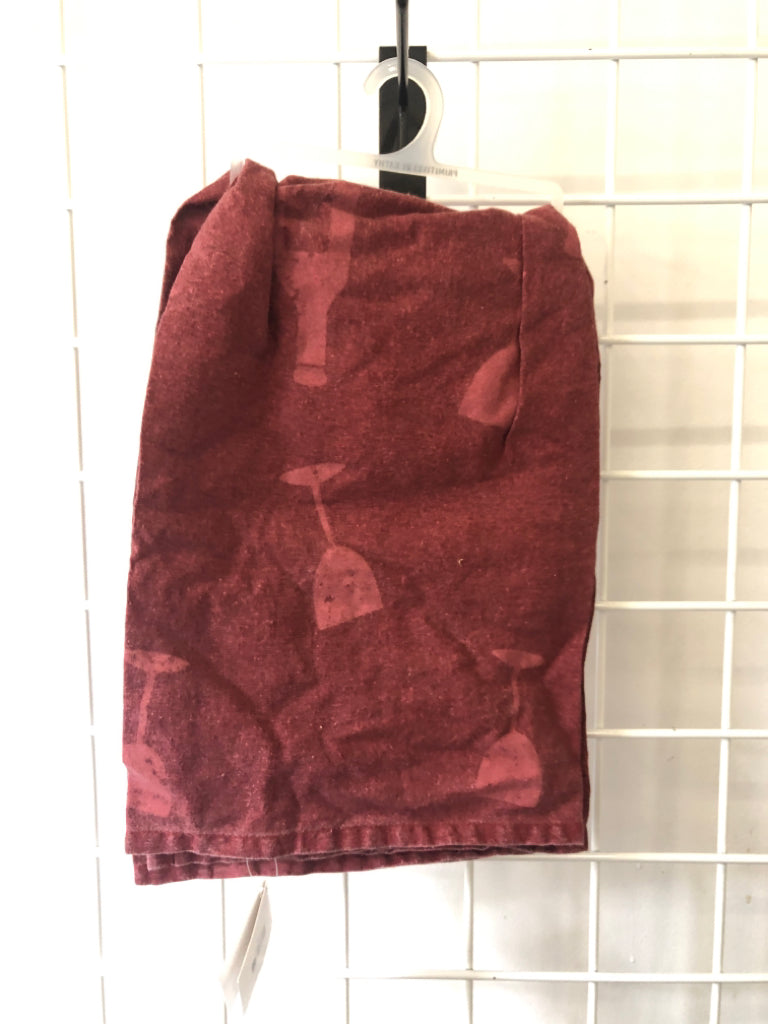 NIP RED WINE DISH TOWEL.