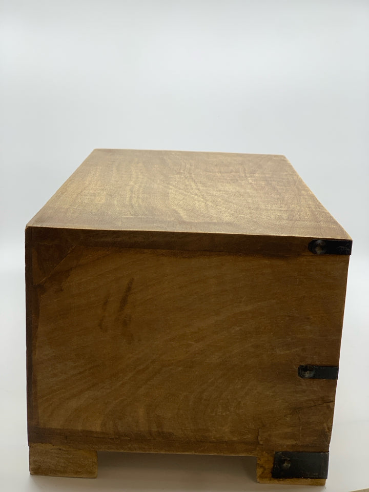 RUSTIC 3 DRAWER STORAGE BOX W/METAL HANDLES.