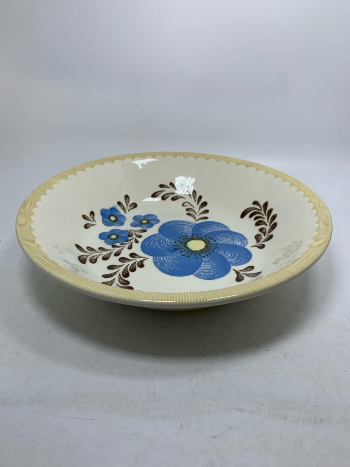 VTG LARGE BLUE FLORAL SERVING BOWL BY JEANNETTE.