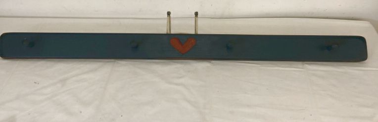 PRIMITIVE BLUE PEG HOOKS W/ HEART WALL HANGING.