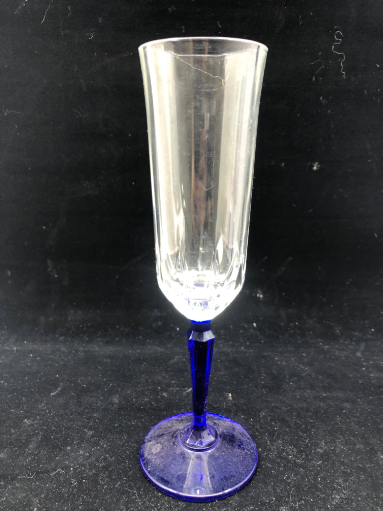 2 BLUE STEM CHAMPAGNE FLUTES.