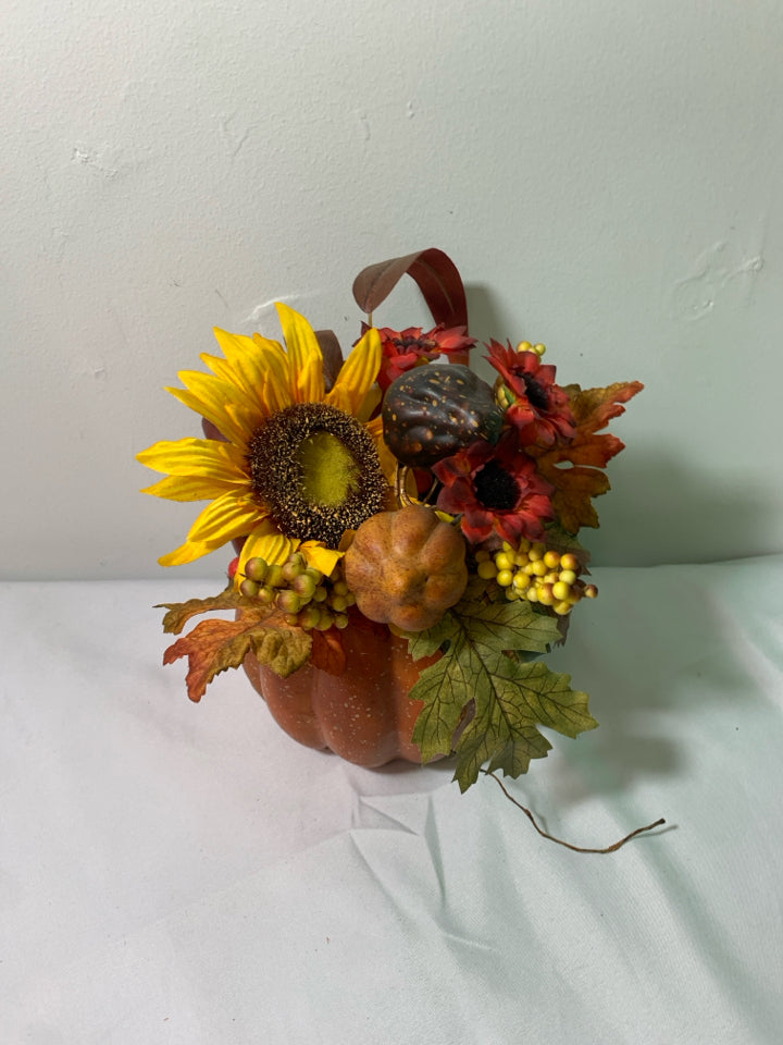 SPECKLED PUMPKIN W/ FAUX FALL BOUQUET.