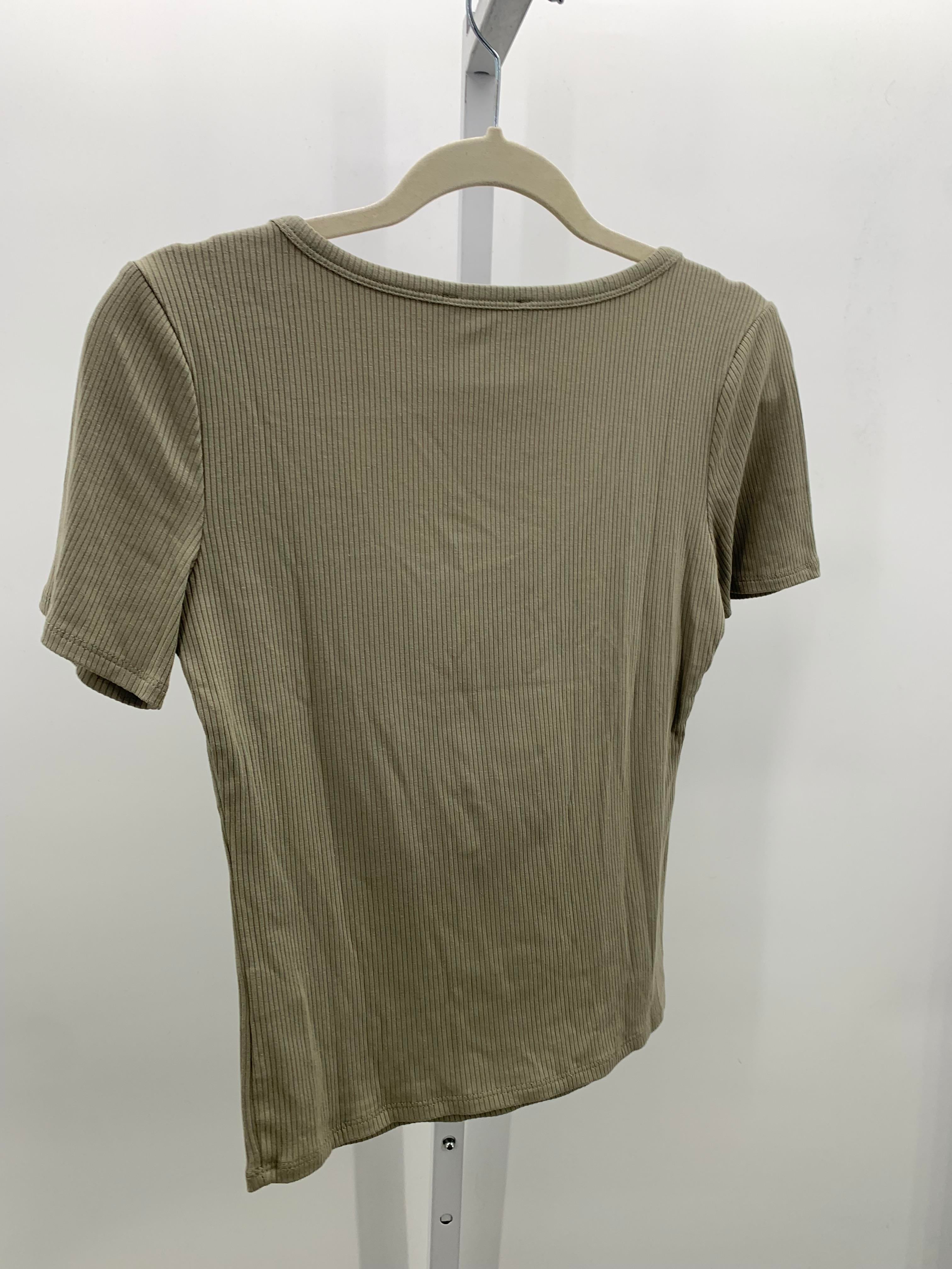 Forever 21 Size Large Juniors Short Sleeve Shirt