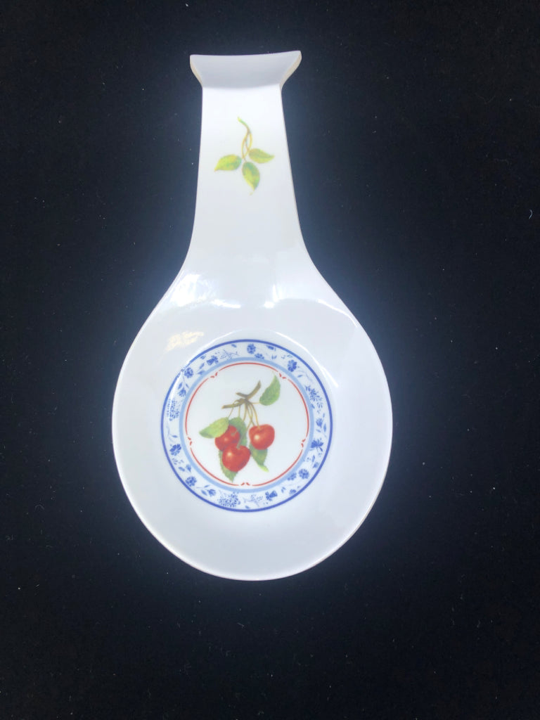 WHITE PLASTIC SPOON REST APPLES.