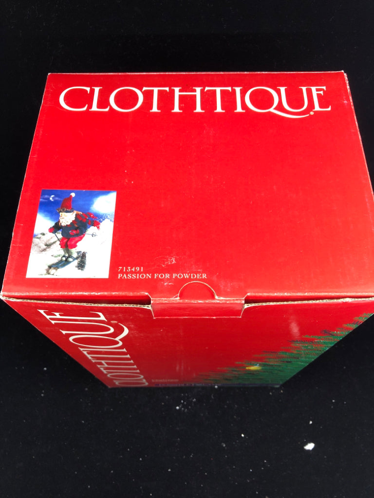 CLOTHTIQUE SKIING SANTA W BOX.