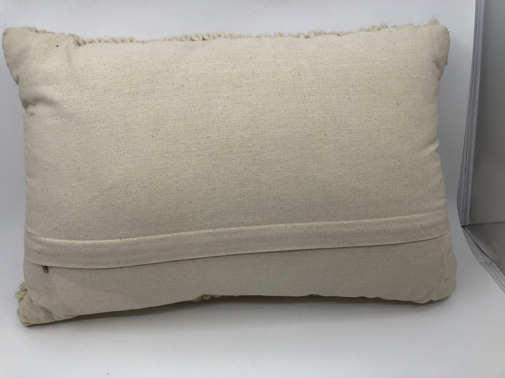 WHITE BEADED PATTERN RECTANGLE PILLOW.