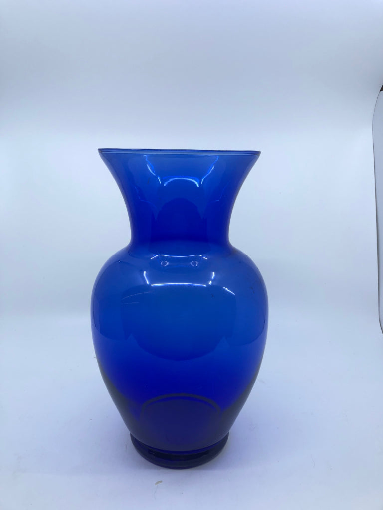 COBALT BLUE VASE.