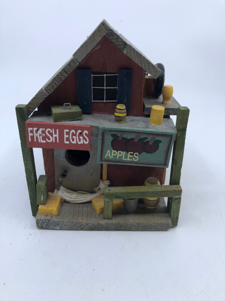 RED FARM STAND EGG/APPLE SIGN VILLAGE.