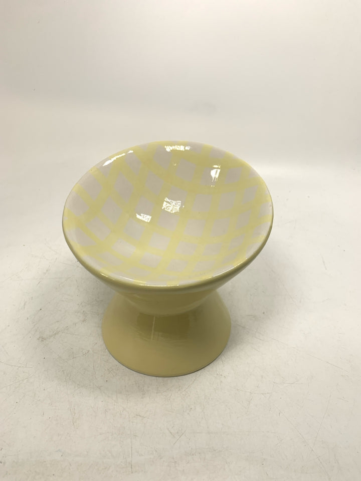 YELLOW FOOTED SHALLOW CAT DISH.
