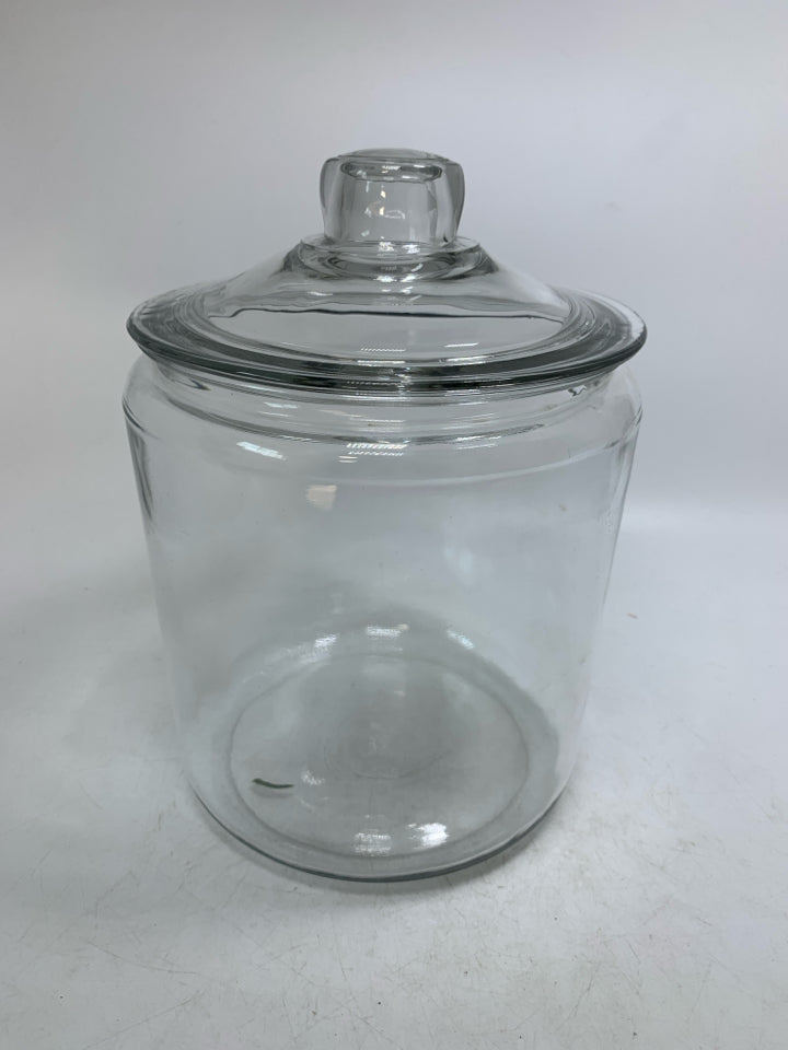 CLEAR GLASS LARGE CANISTER.