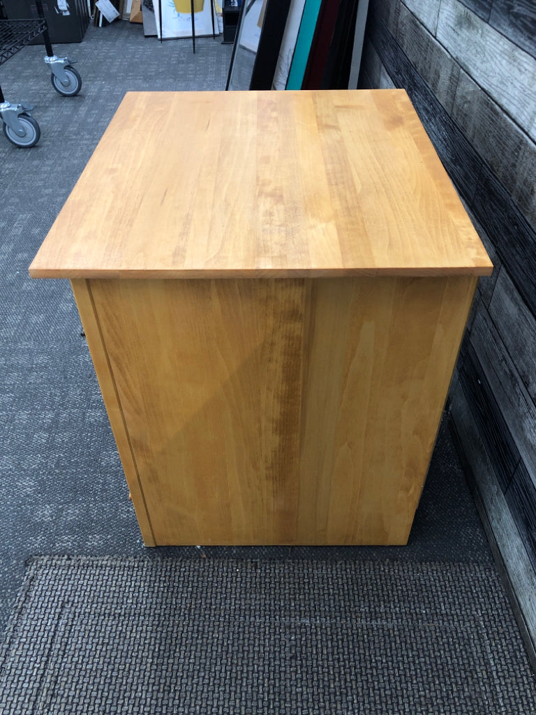 SOLID WOOD 2 DRAWER NIGHTSTAND.