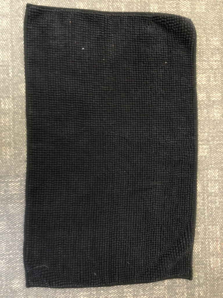 BLACK MICRO FIBER MAT.