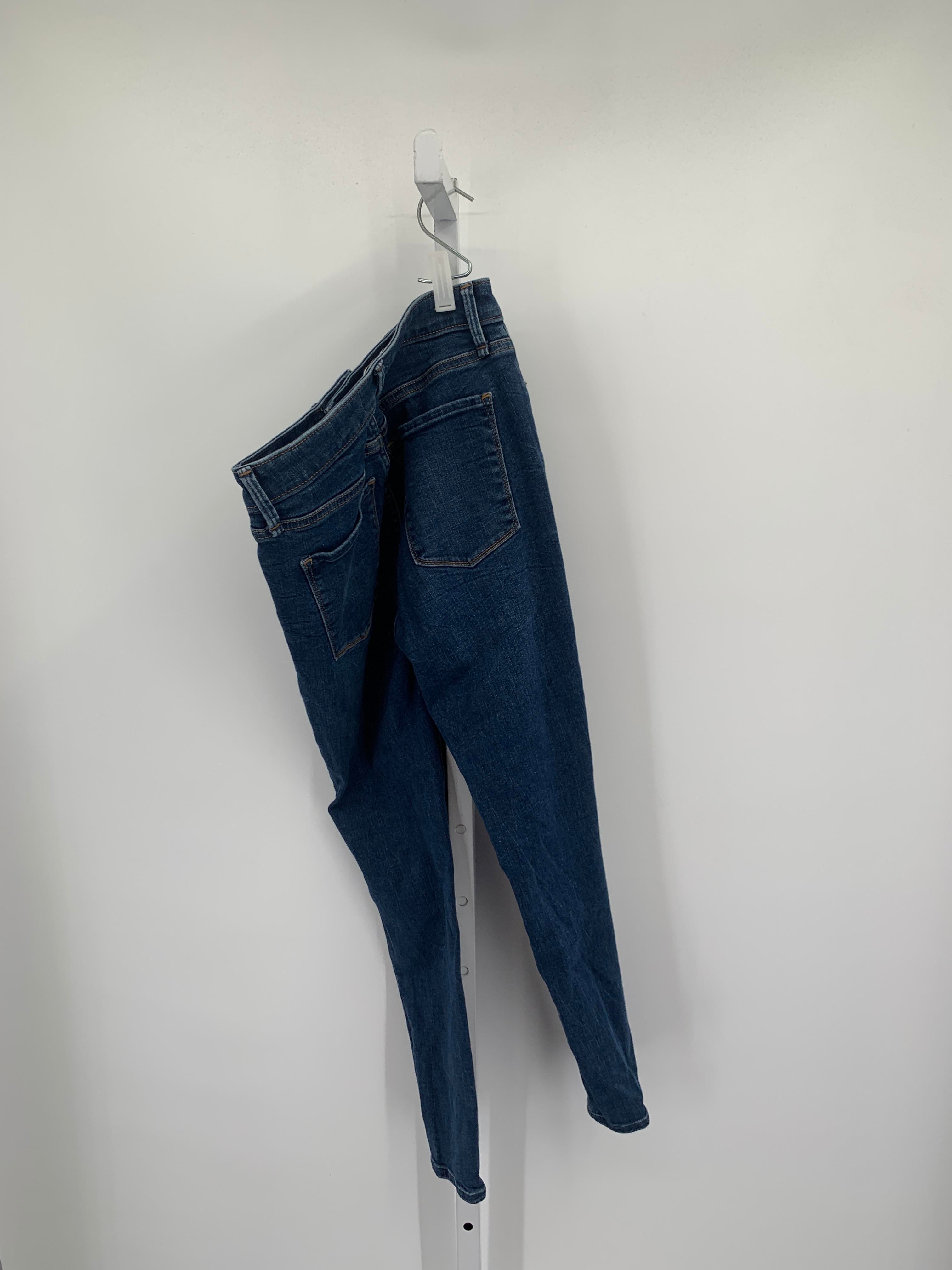 Abercrombie Size 2 Short Juniors Jeans