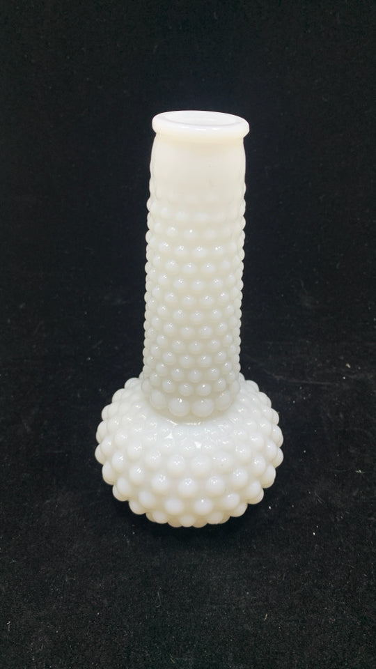VTG HOBNAIL MILK GLASS BUD VASE.