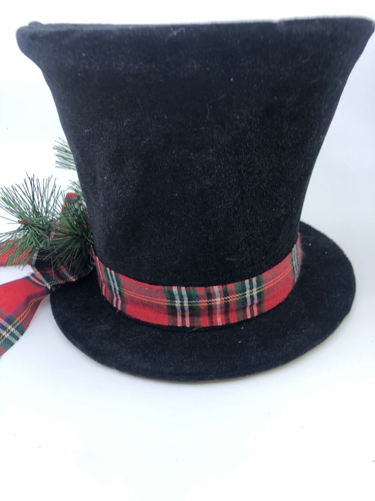 TREE TOPPER TOP HAT.