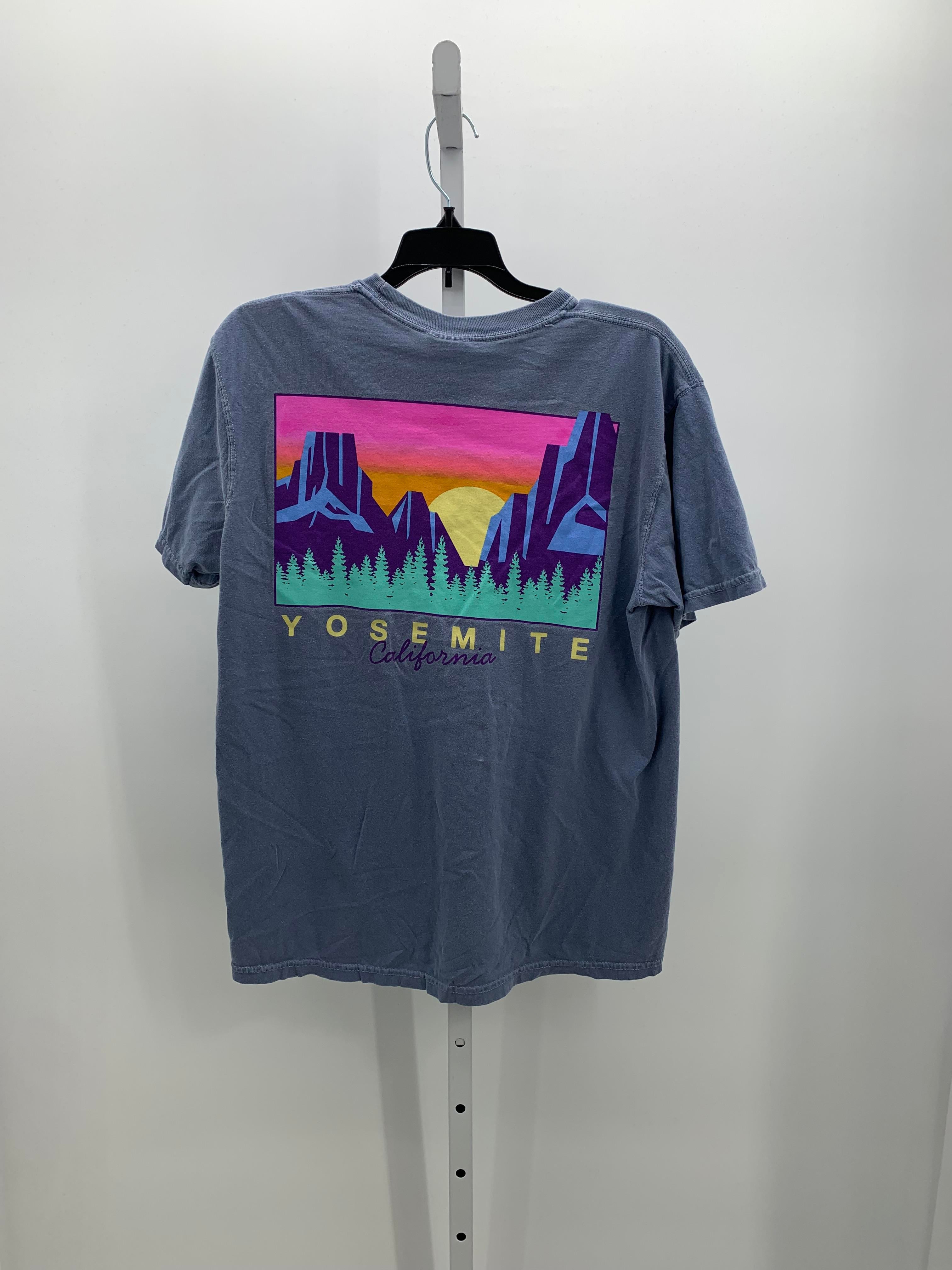 Comfort Colors Size Medium Young Men's Short Sleeve Shirt