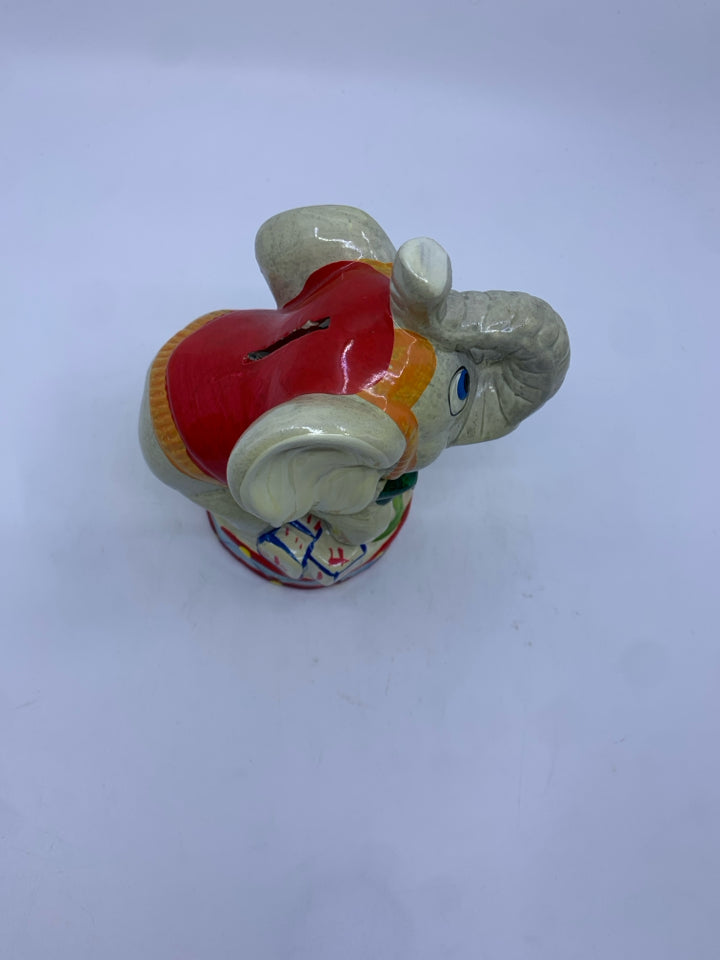 VTG CIRCUS ELEPHANT PIGGY BANK.