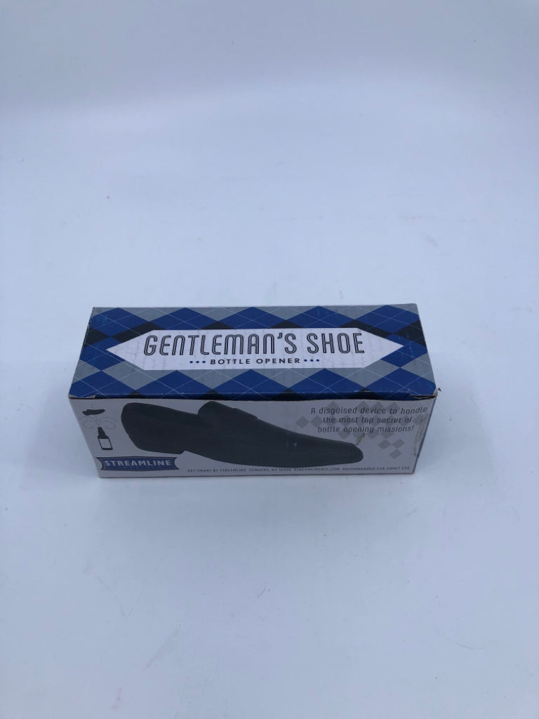 NIB GENTLEMANS SHOE BOTTLE OPENER.