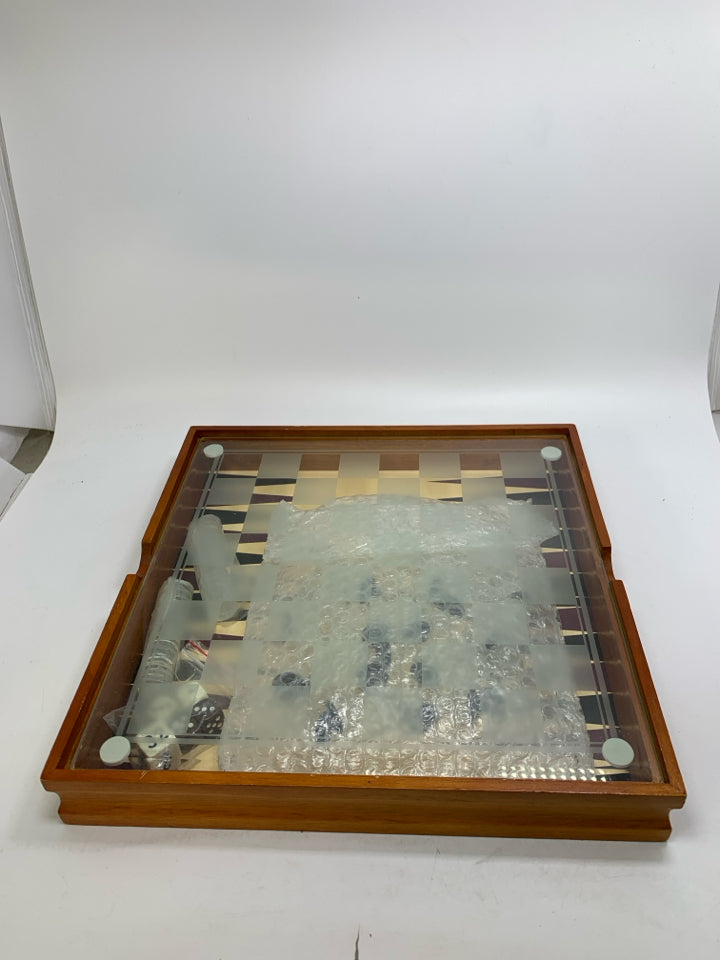 WOOD BASE W/ REMOVABLE GLASS TOP CHESS/CHECKERS  BOARD W/ GLASS PIECES.