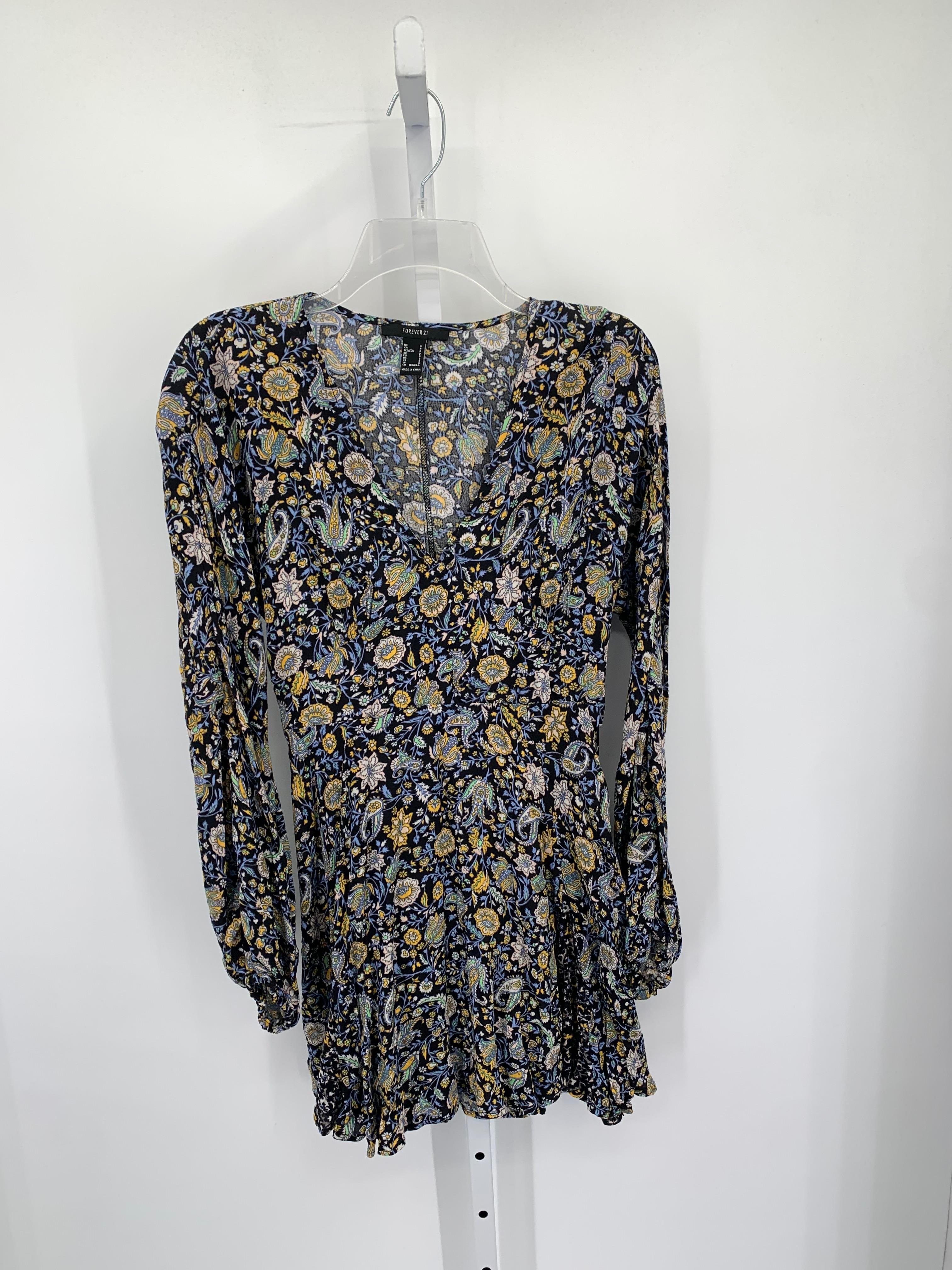 Forever 21 Size Small Juniors Long Sleeve Dress