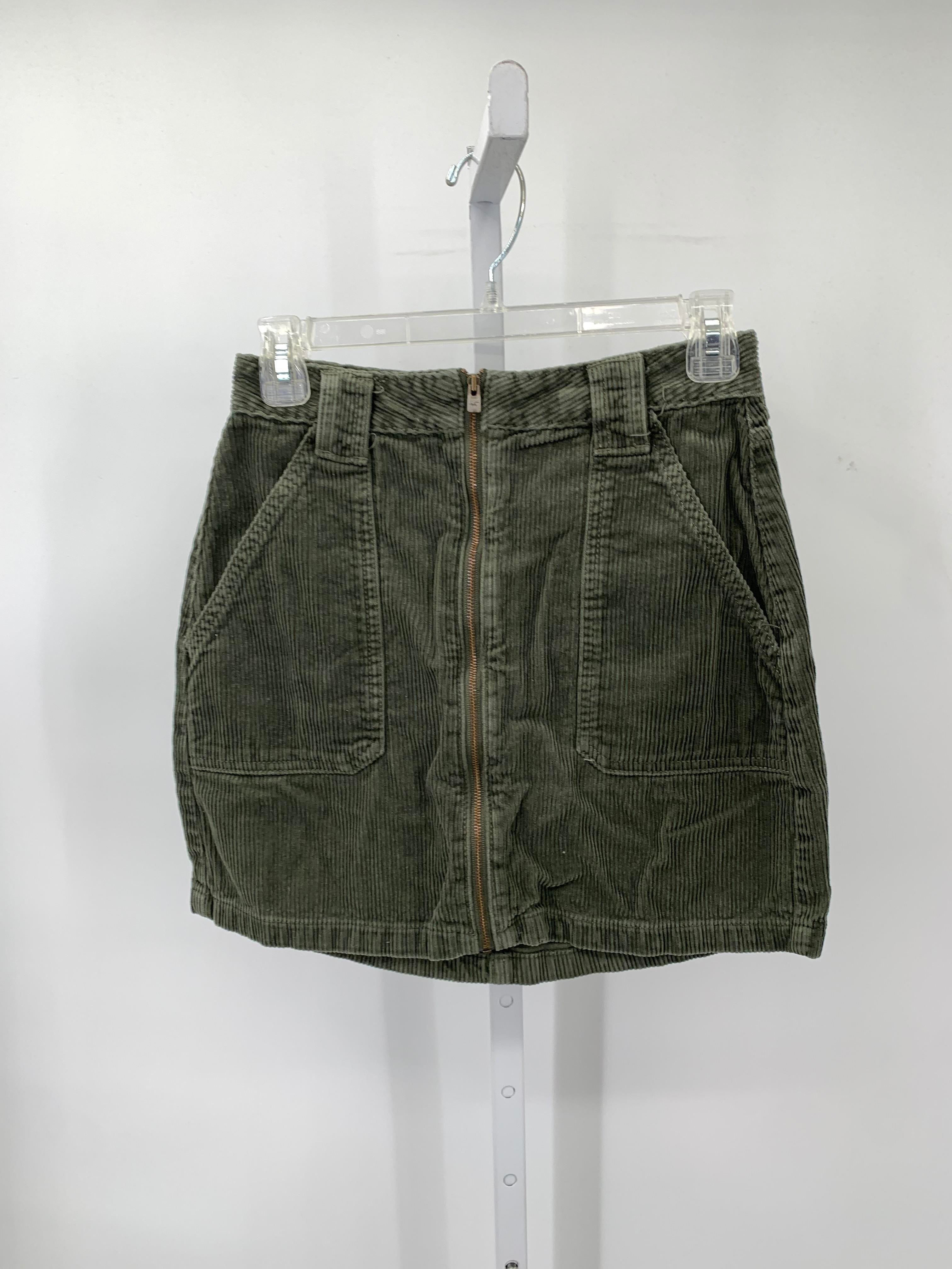 Hollister Size 3 Juniors Skirt