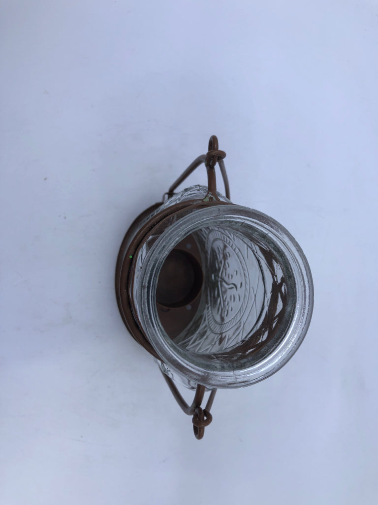 GLASS JAR METAL BASE W/ HANDLE CANDLE HOLDER.