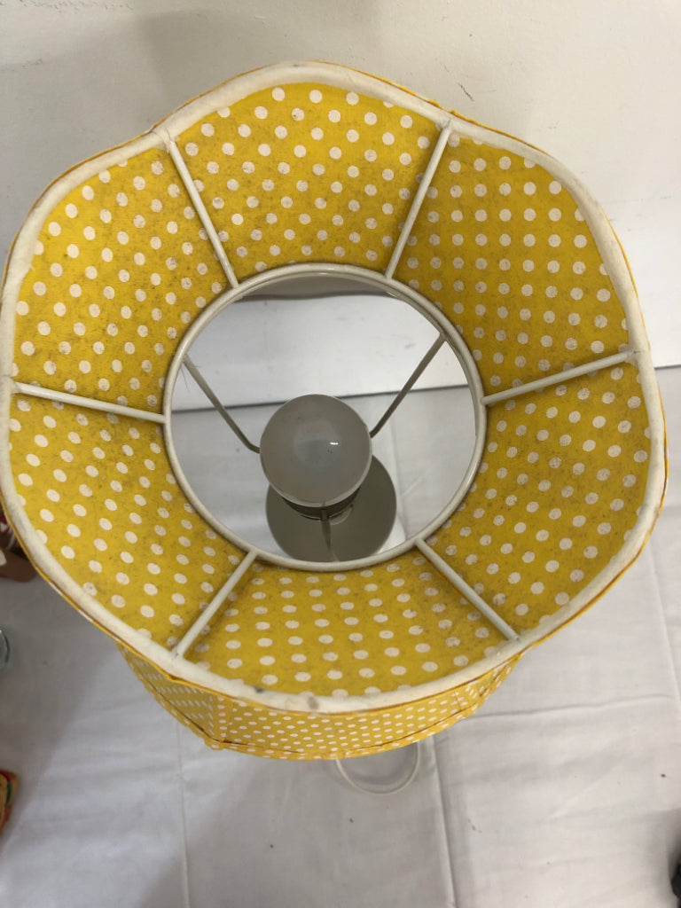 WHITE BASE LAMP W YELLOW SHADE.