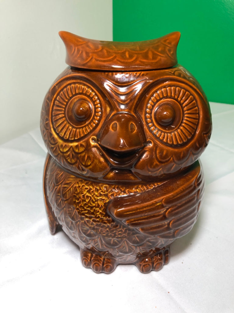 VTG HEAVY BROWN OWL COOKIE JAR #204.