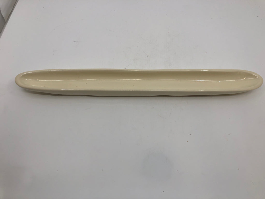 CREAM CERAMIC OLIVE SERVER.