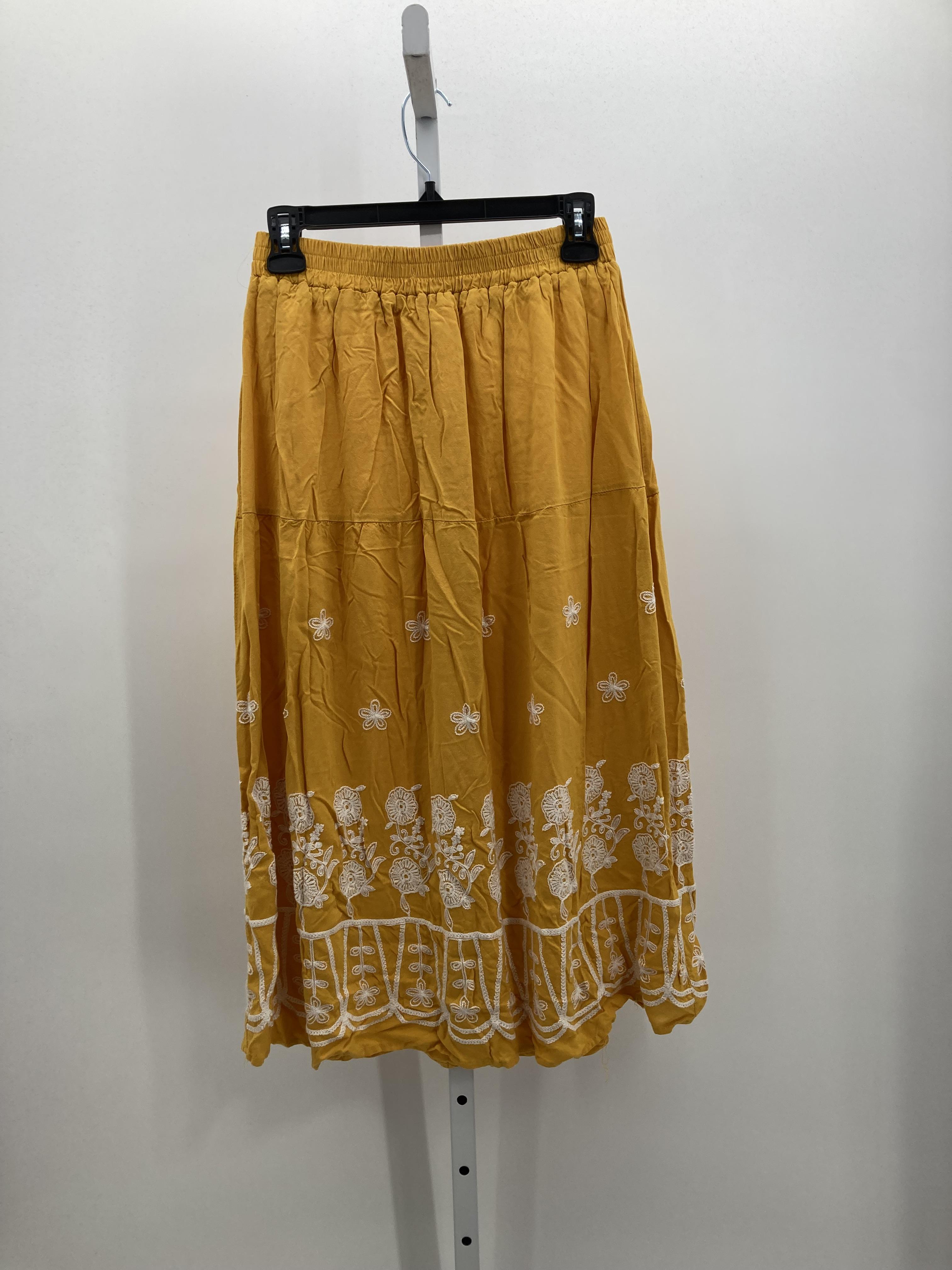 Size Medium Juniors Skirt
