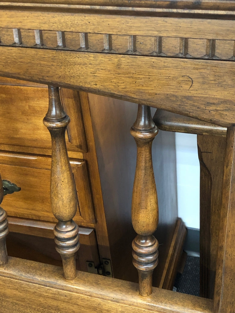 VTG ETHAN ALLEN SPINDLE KING HEADBOARD.