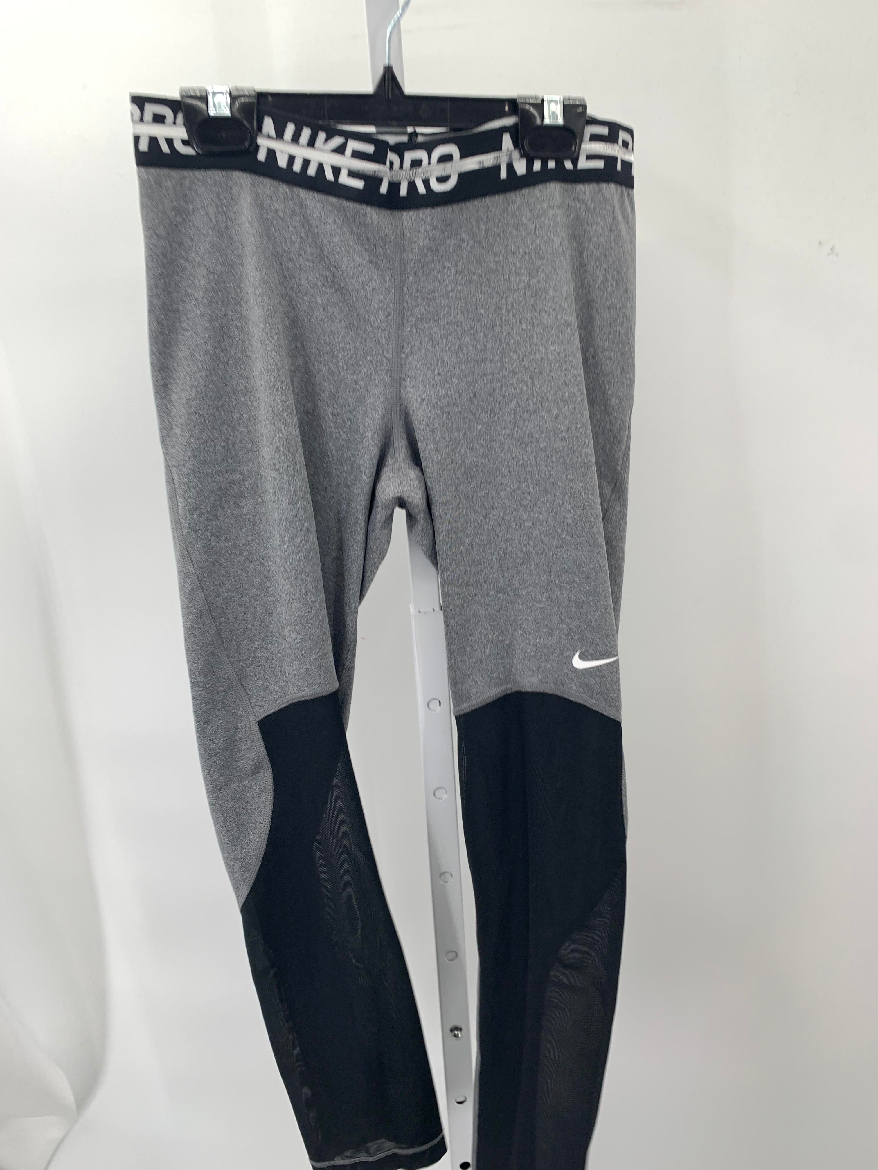 Nike Size Small Misses Leggings