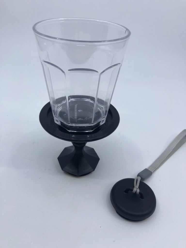 PLASTIC TRAVEL WINE GLASS.